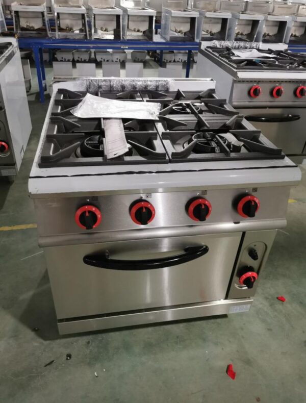 4B gas cooker with oven