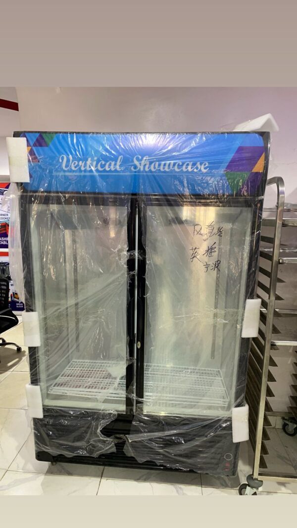 Double door drink display chiller